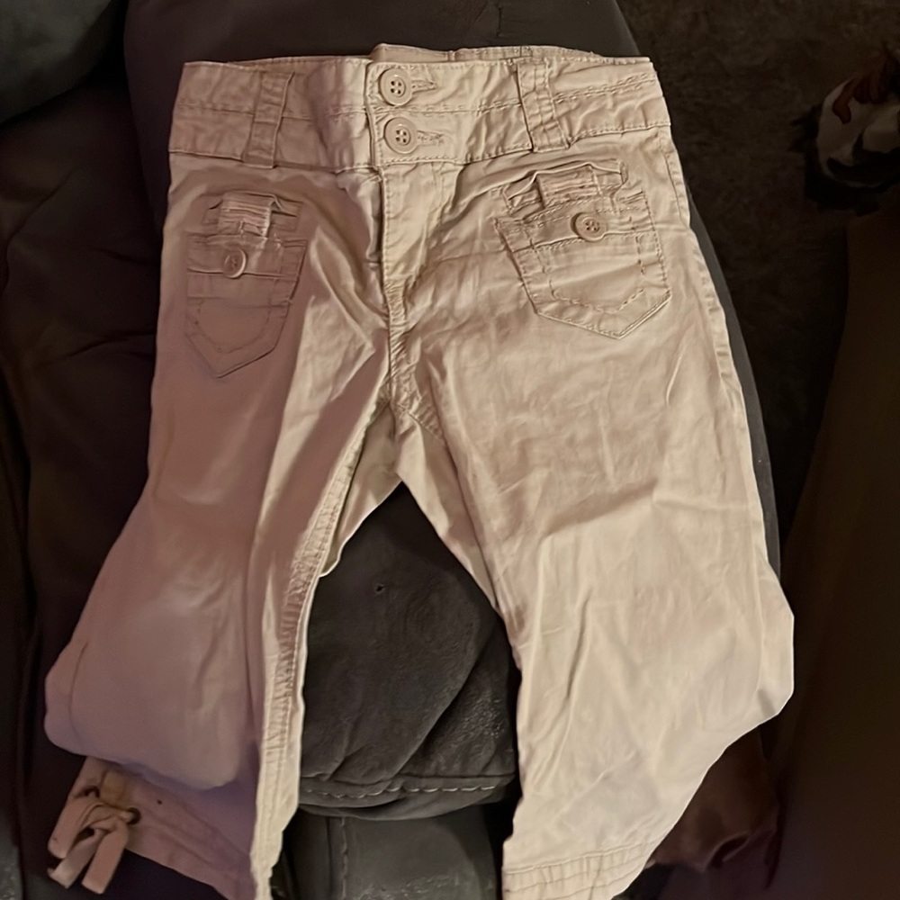 Little girls khaki Jolt’s size 8